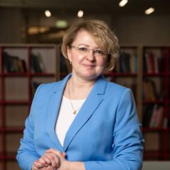 Леонова Любовь