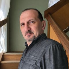 Попов Артур